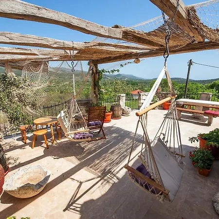 Trogir Hinterland Holiday Gustirna